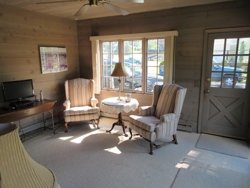 55 Airport Road Dudley, MA 01571 - Photo 5 of 30 Gallery Image 5