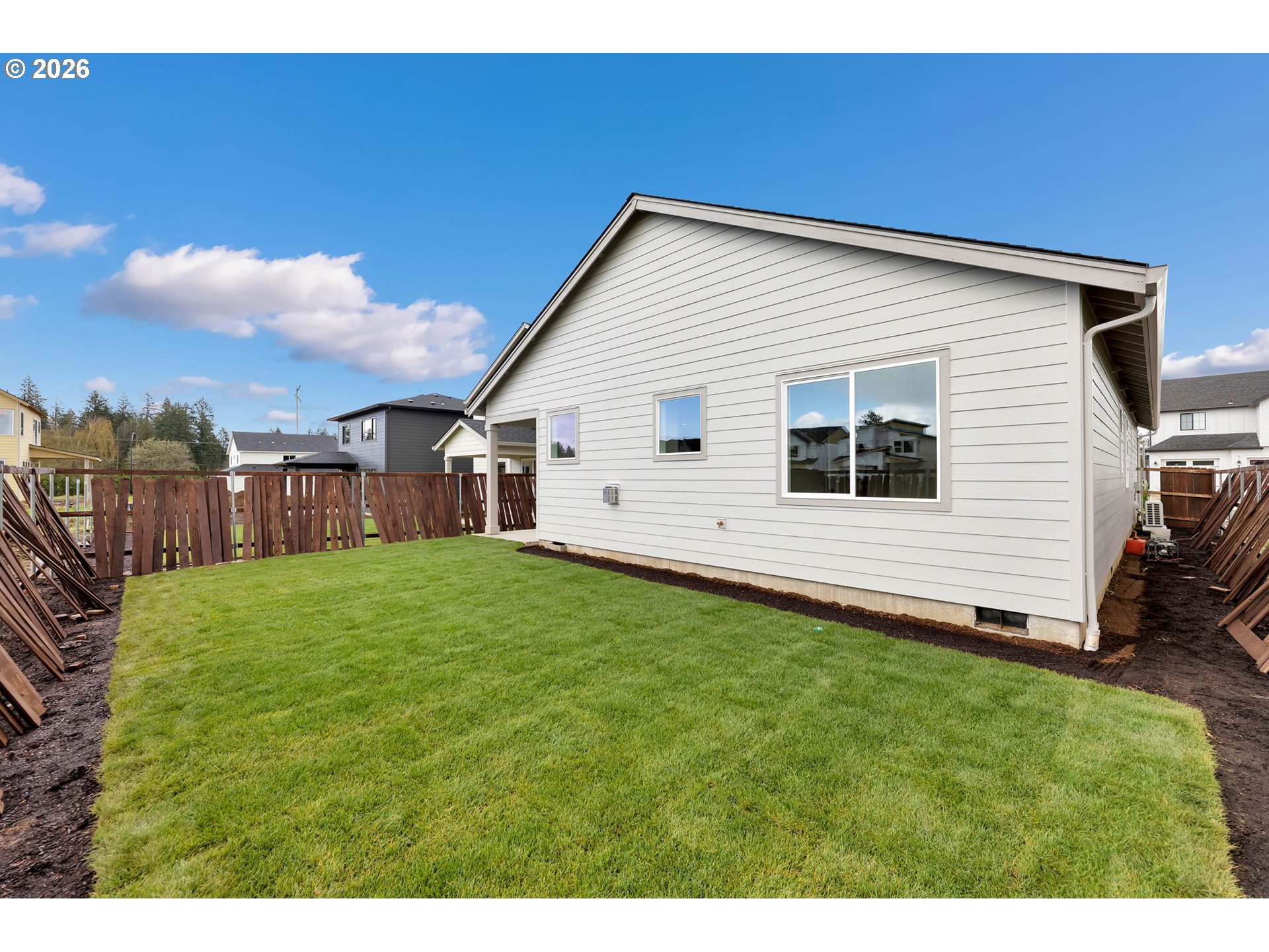 814 Southeast 35th Street Battle Ground, WA 98604 - Photo 37 of 37 a view of a backyard of the house