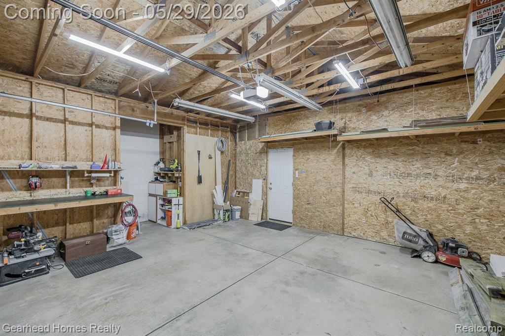 2831 Watkins Lake Road Waterford, MI 48328 - Photo 27 of 45