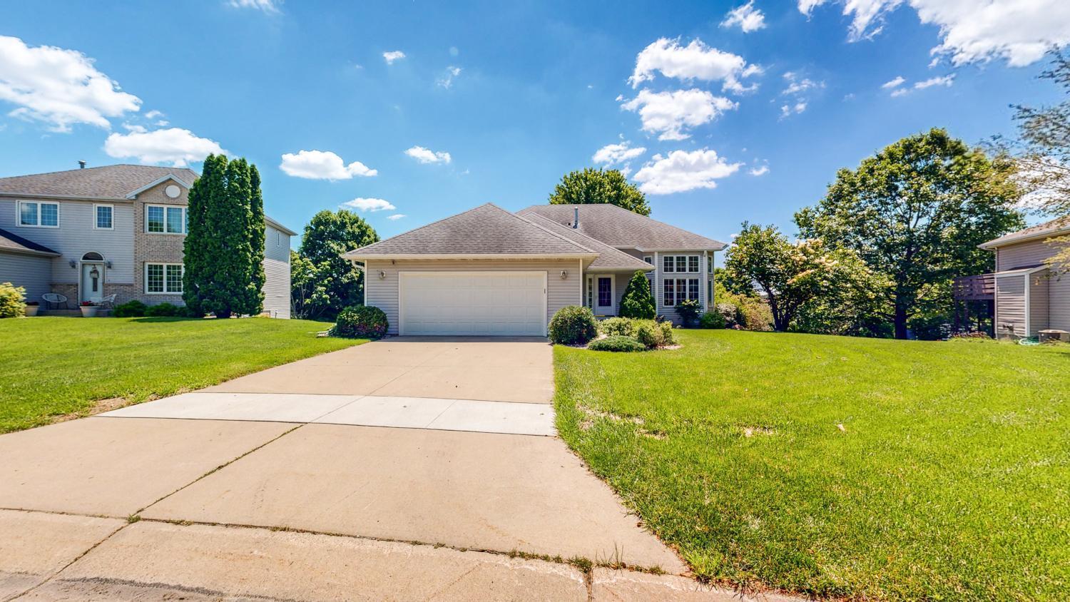 5910 Danvers Lane Northwest Rochester, MN 55901 - Photo 2 of 47