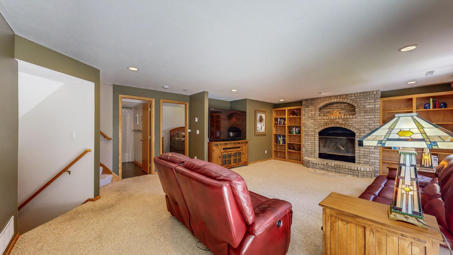 5910 Danvers Lane Northwest Rochester, MN 55901 - Photo 28 of 47