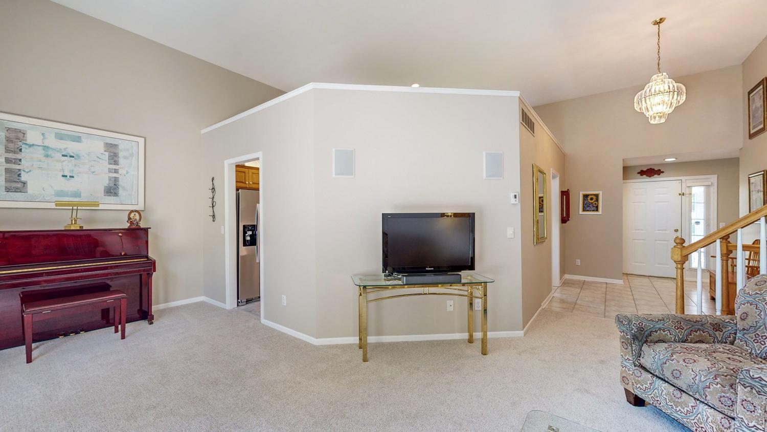 5910 Danvers Lane Northwest Rochester, MN 55901 - Photo 9 of 47