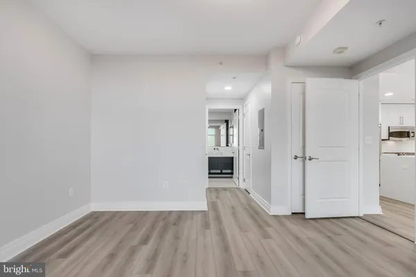 $3,150 | 8220 Crestwood Heights Drive, Unit 1210, McLean, VA 22102