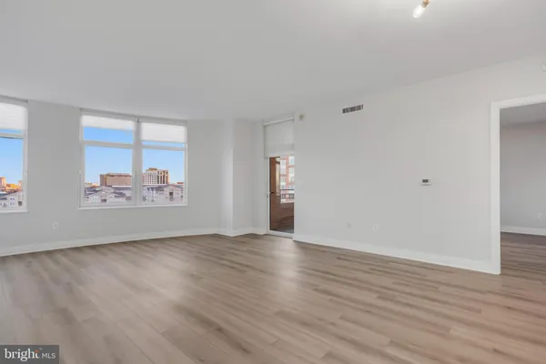 $3,150 | 8220 Crestwood Heights Drive, Unit 1210, McLean, VA 22102