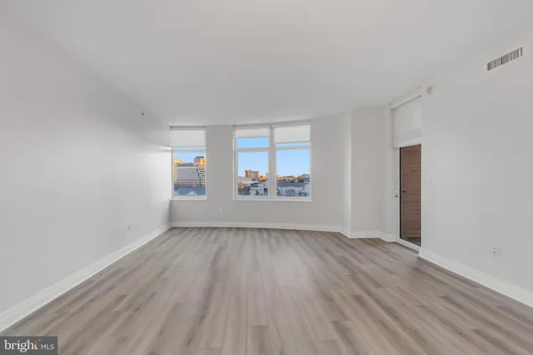 $3,150 | 8220 Crestwood Heights Drive, Unit 1210, McLean, VA 22102