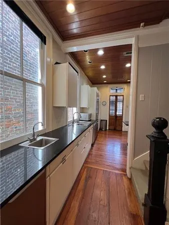 $4,800 | 1000 St Philip Street, New Orleans, LA 70116