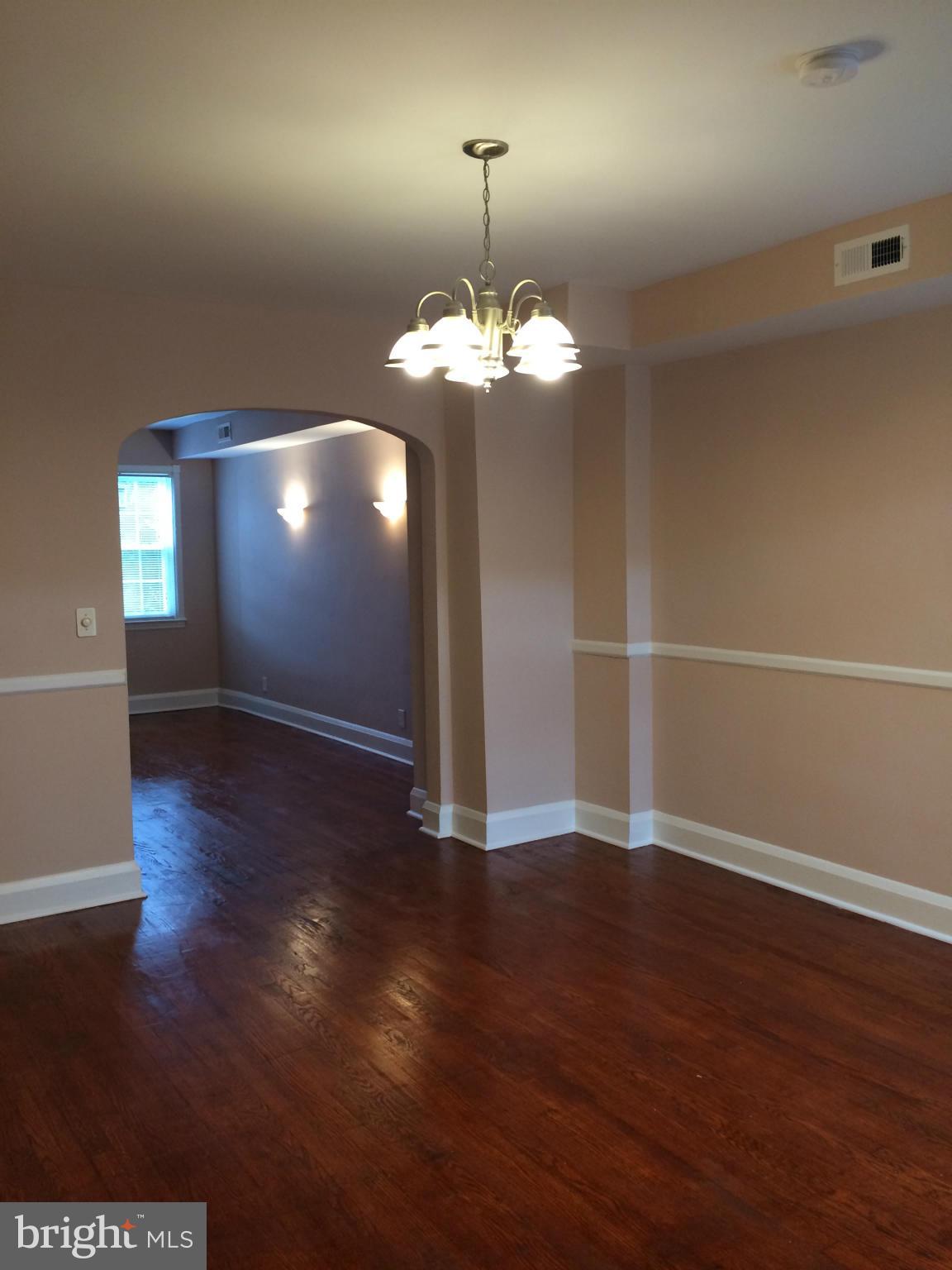 3909 Colborne Road Baltimore, MD 21229 - Photo 8 of 20 Dining Room