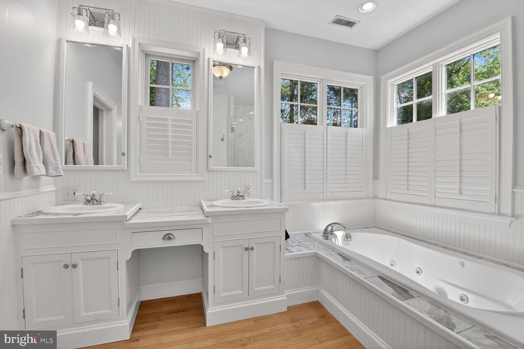5909 Madawaska Road Bethesda, MD 20816 - Photo 34 of 49