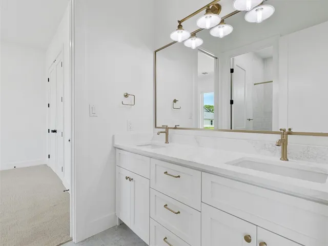 $945,000 | 259 Hydrangea Drive, Smithville, TX 78957