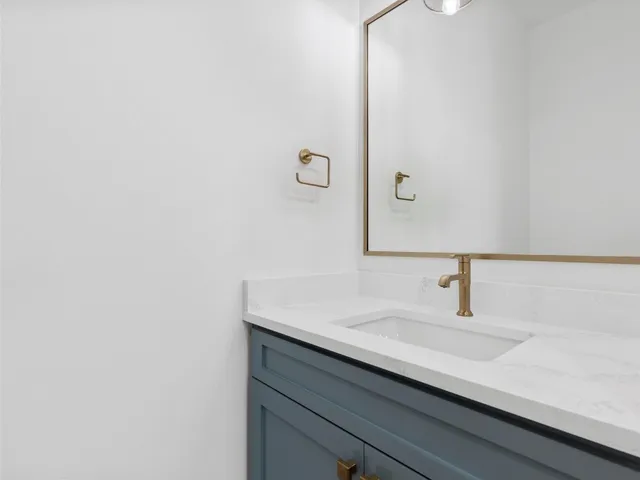 $945,000 | 259 Hydrangea Drive, Smithville, TX 78957