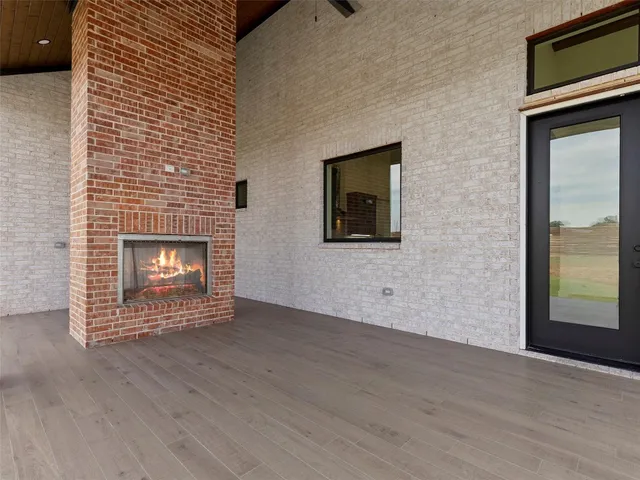 $945,000 | 259 Hydrangea Drive, Smithville, TX 78957