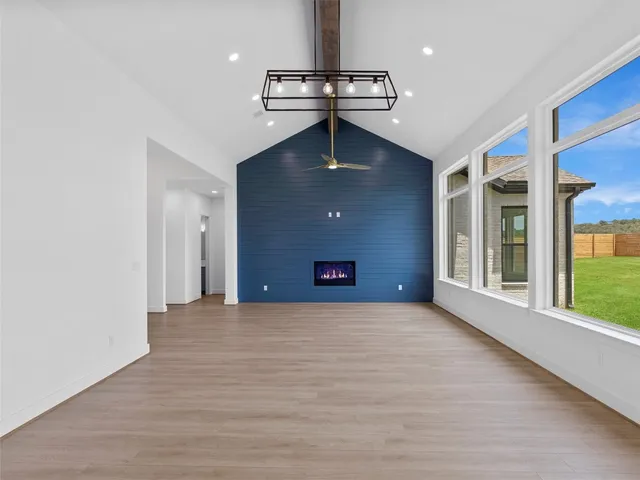 $945,000 | 259 Hydrangea Drive, Smithville, TX 78957