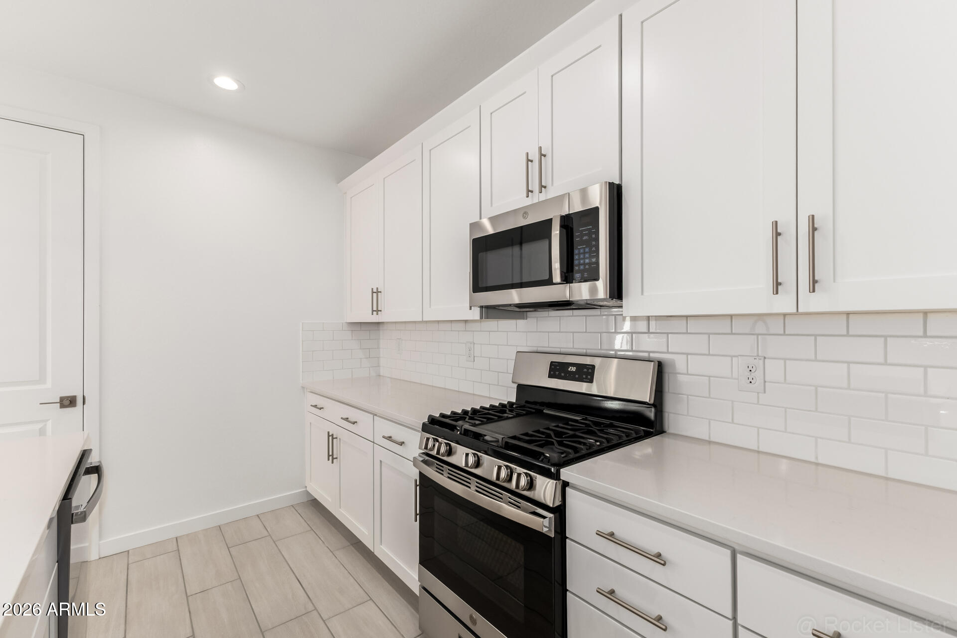 5014 West Chuck Box Road Laveen, AZ 85339 - Photo 5 of 38 16 - Chuck Box 5018