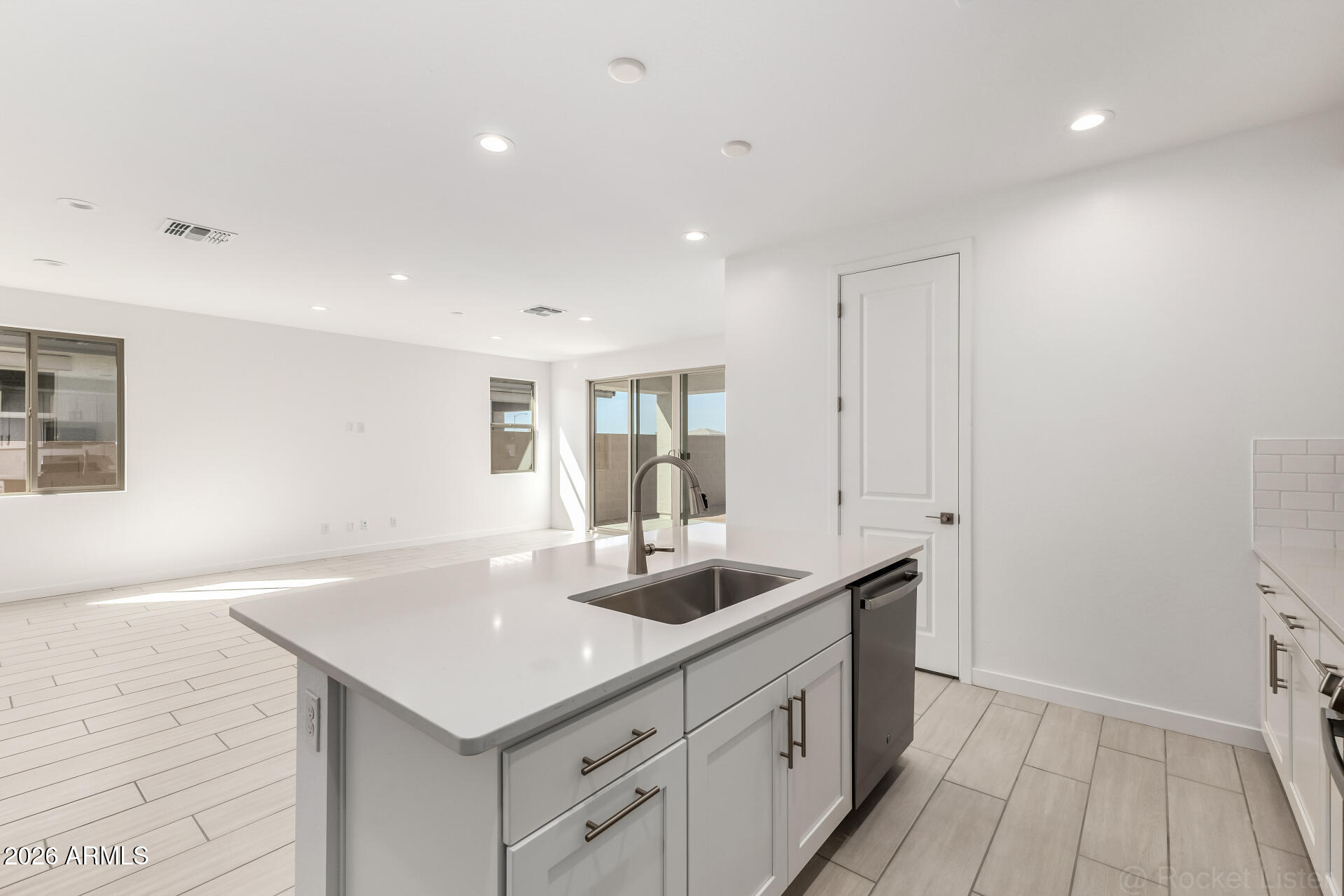 5014 West Chuck Box Road Laveen, AZ 85339 - Photo 7 of 38 17 - Chuck Box 5018