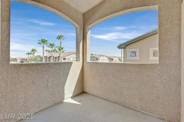 $270,000 | 8985 South Durango Drive, Unit 2085, Las Vegas, NV 89113