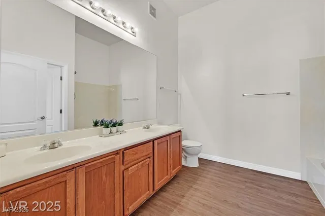 $270,000 | 8985 South Durango Drive, Unit 2085, Las Vegas, NV 89113