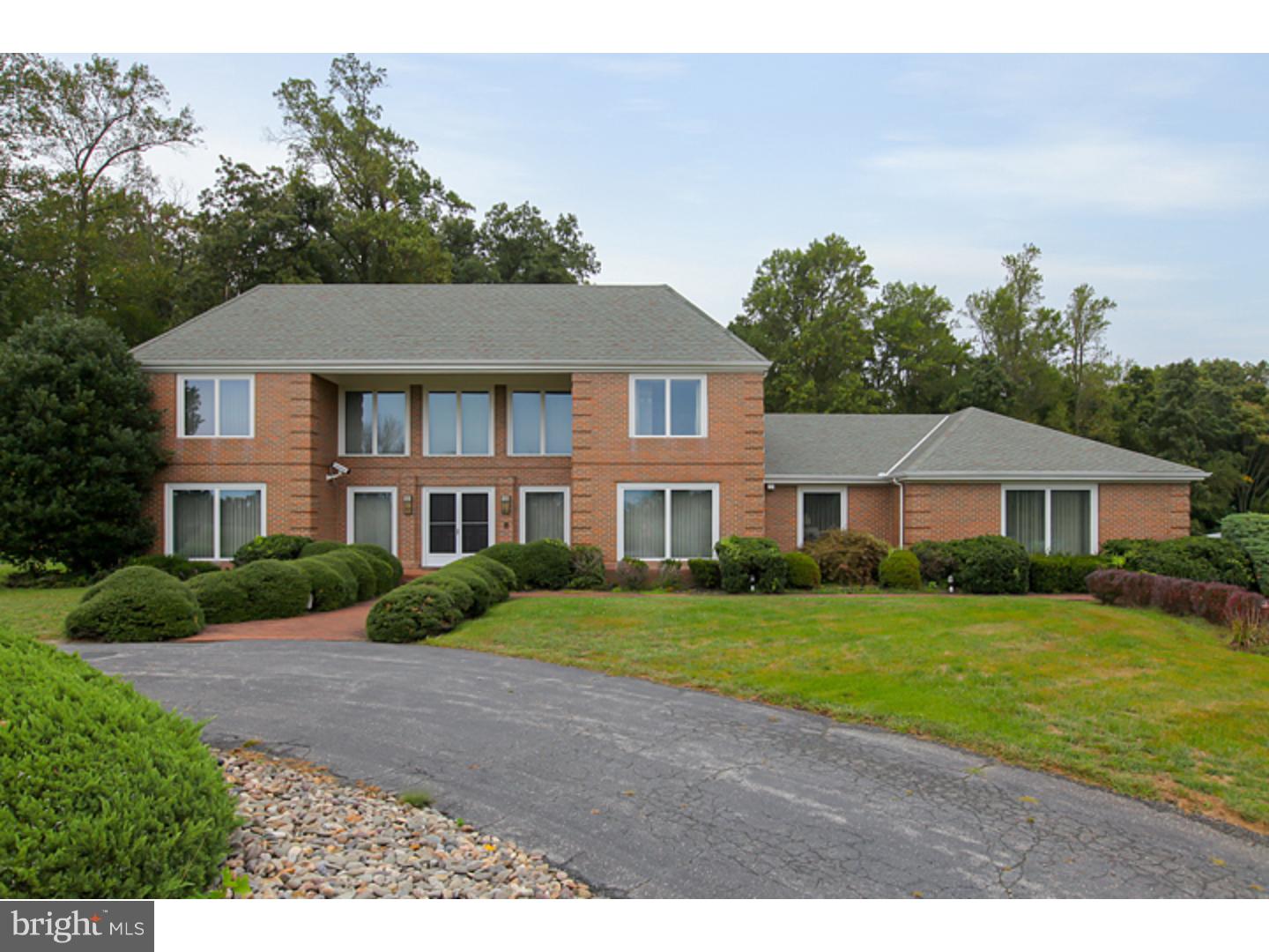 349 Auburn Road Pilesgrove, NJ 08098 - Photo 2 of 21