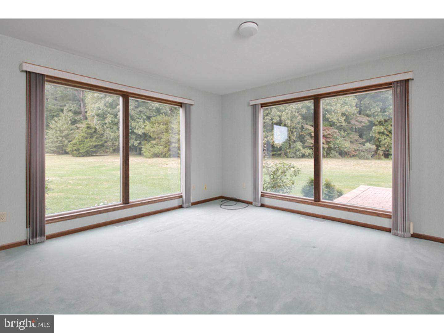349 Auburn Road Pilesgrove, NJ 08098 - Photo 12 of 21
