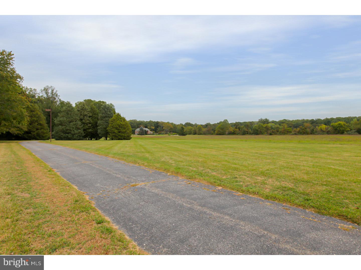 349 Auburn Road Pilesgrove, NJ 08098 - Photo 4 of 21