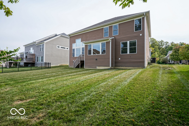 12582 Hidden Spring Cove Fishers, IN 46037 - Photo 2 of 54 Gallery Image 2