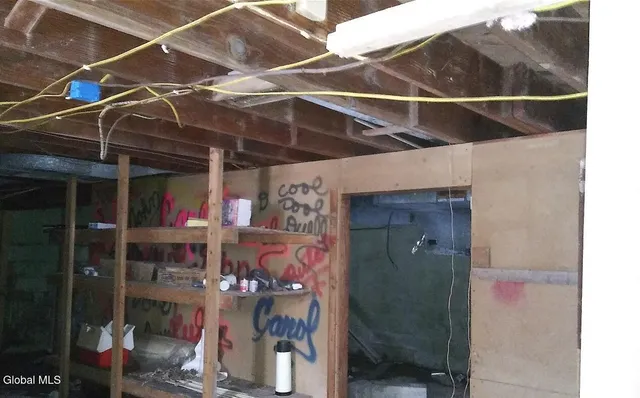 $49,900 | 2961 Mariaville Road, Rotterdam, NY 12306