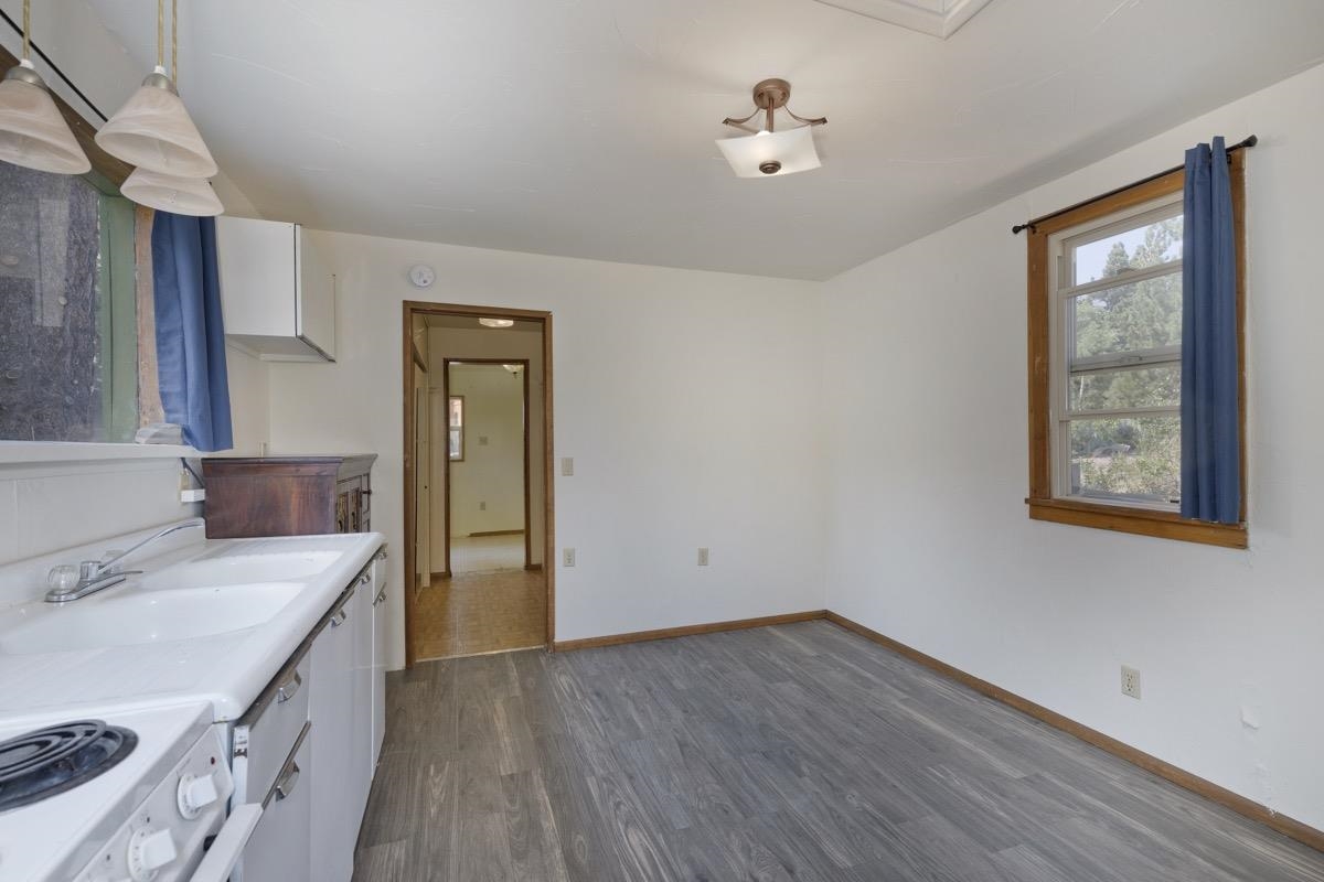 2030 Old Mammoth Road Mammoth Lakes, CA 93546 - Photo 31 of 46 a room with a sink and a window