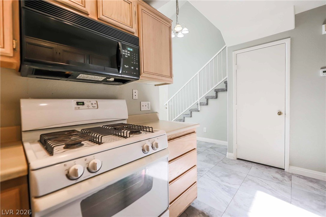 5779 Ritter Lane Las Vegas, NV 89118 - Photo 15 of 37