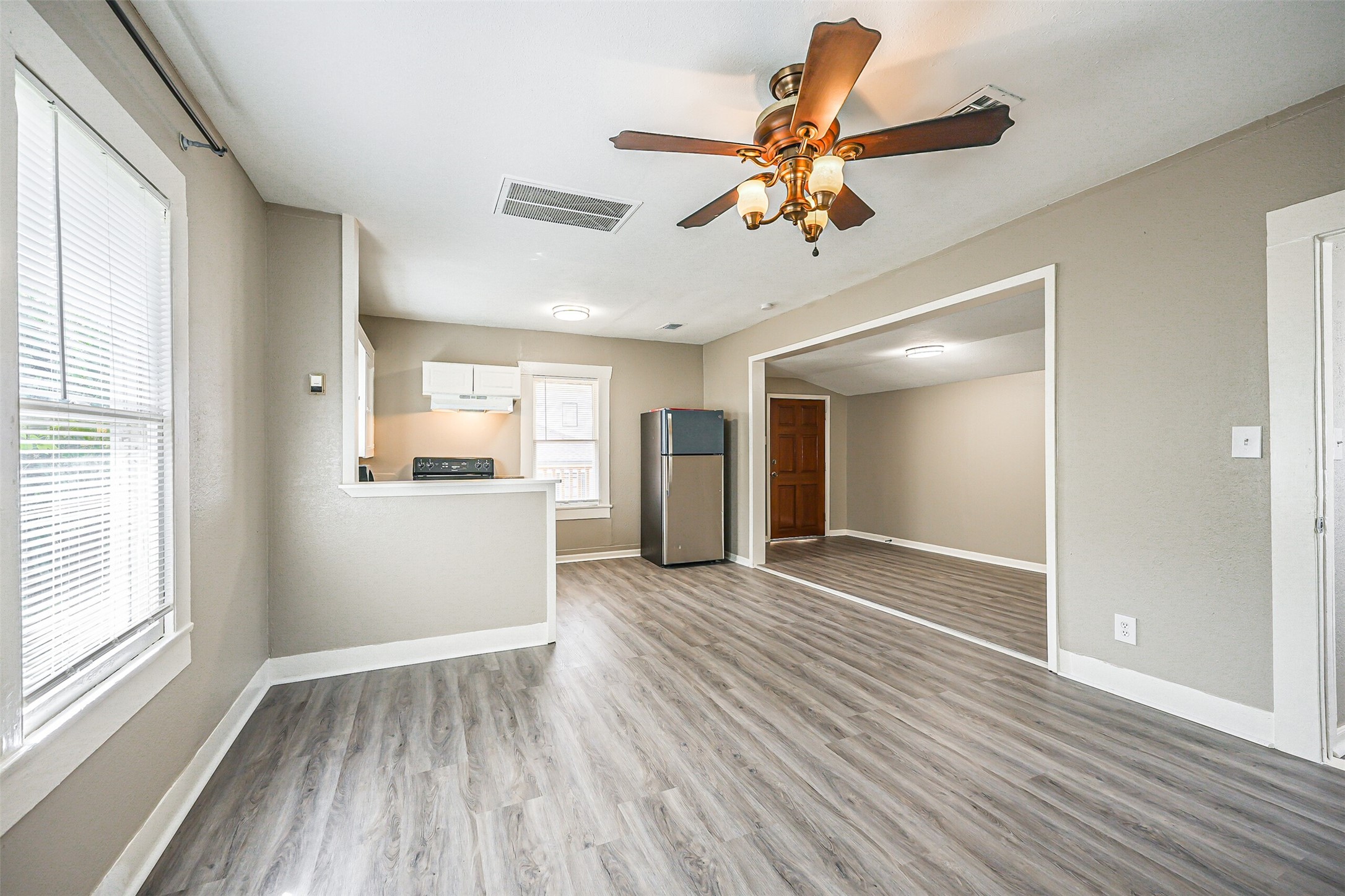 216 Redan Street, Unit 5 Houston, TX 77009 - Photo 10 of 26