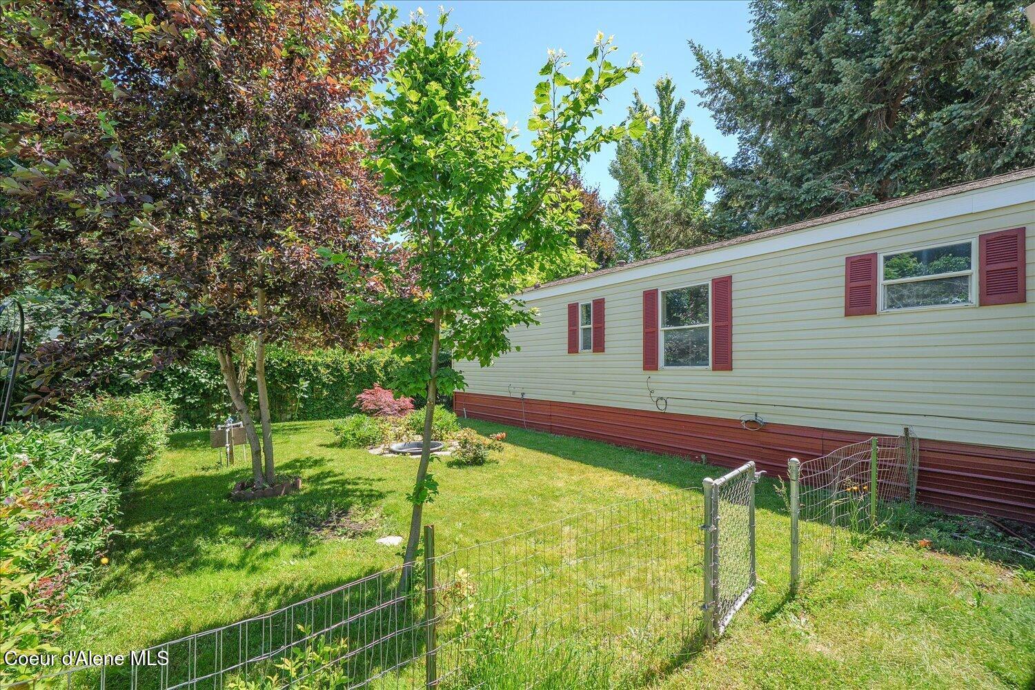9090 North Runkle Road Hayden, ID 83835 - Photo 25 of 40 Fenced yard!