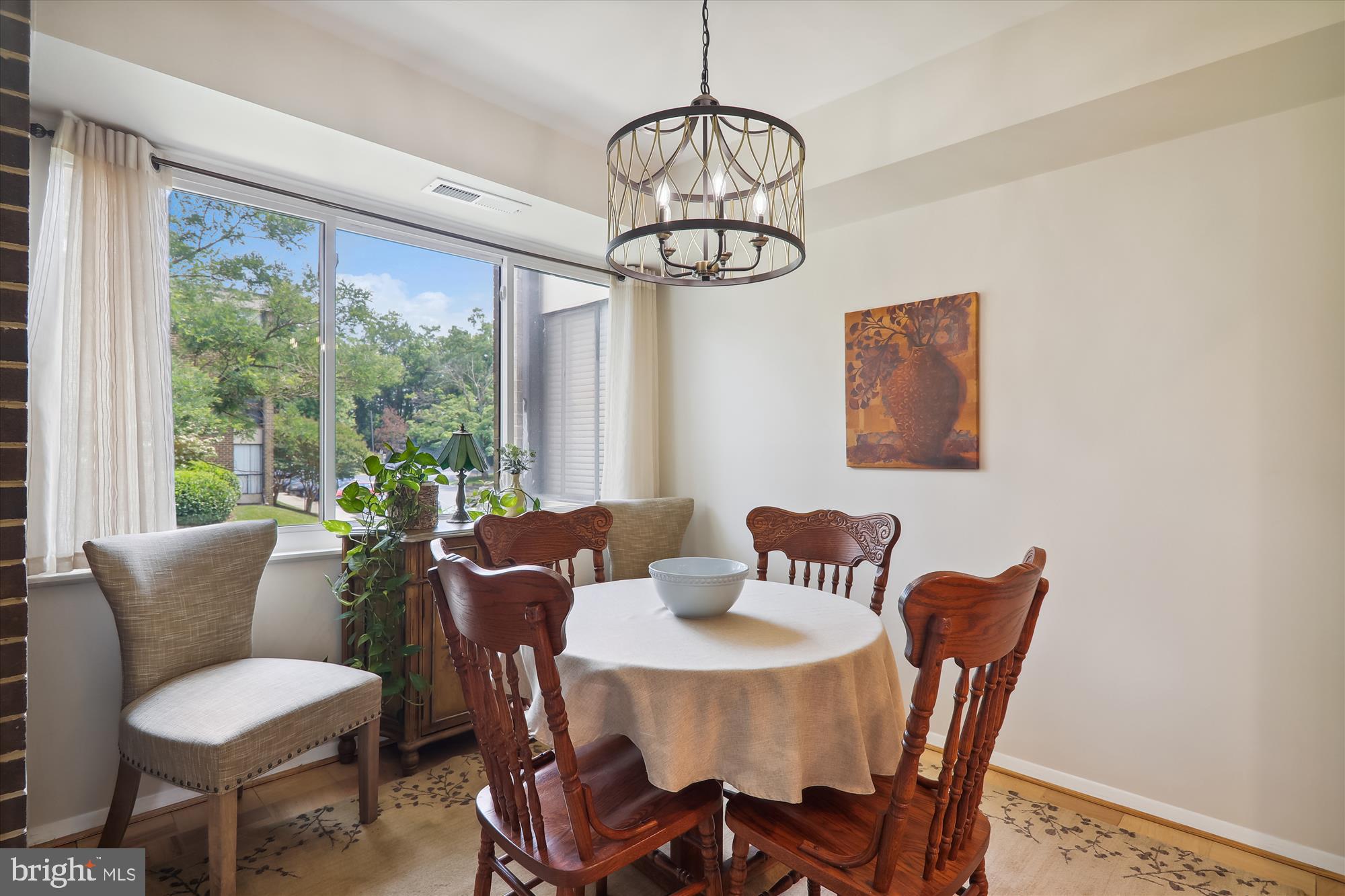 2113 Walsh View Terrace, Unit 9201 Silver Spring, MD 20902 - Photo 7 of 40 Dining Room