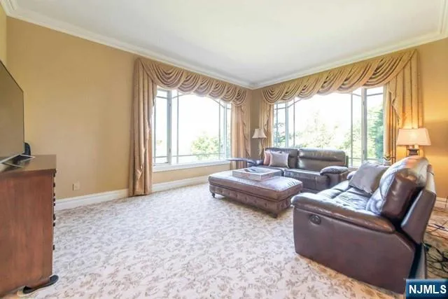 $3,950,000 | 16 Shinnecock Trail, Franklin Lakes, NJ 07417