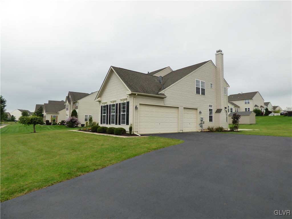 127 Lower Way Road Easton, PA 18045 - Photo 4 of 44 Gallery Image 4