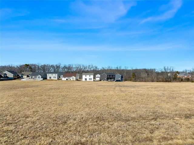 $129,900 | 2 Brune Business Park Court, Unit 2A, Warrenton, MO 63383