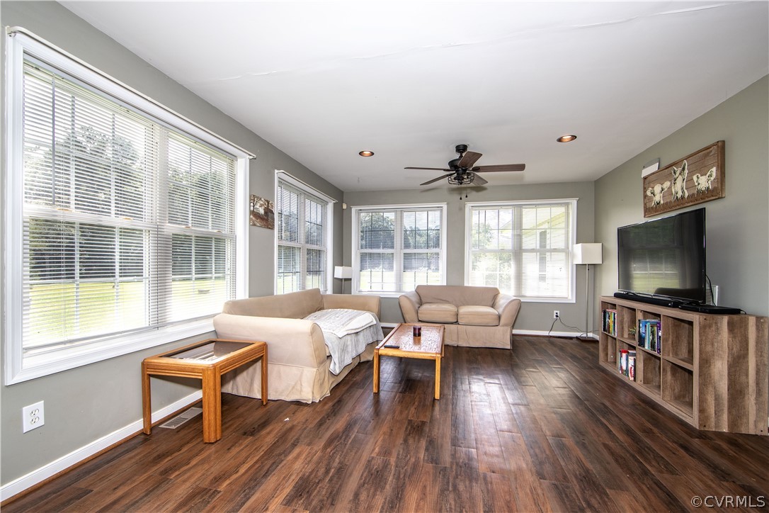 7512 Chippokes Road Spring Grove, VA 23881 - Photo 6 of 22 Gallery Image 6