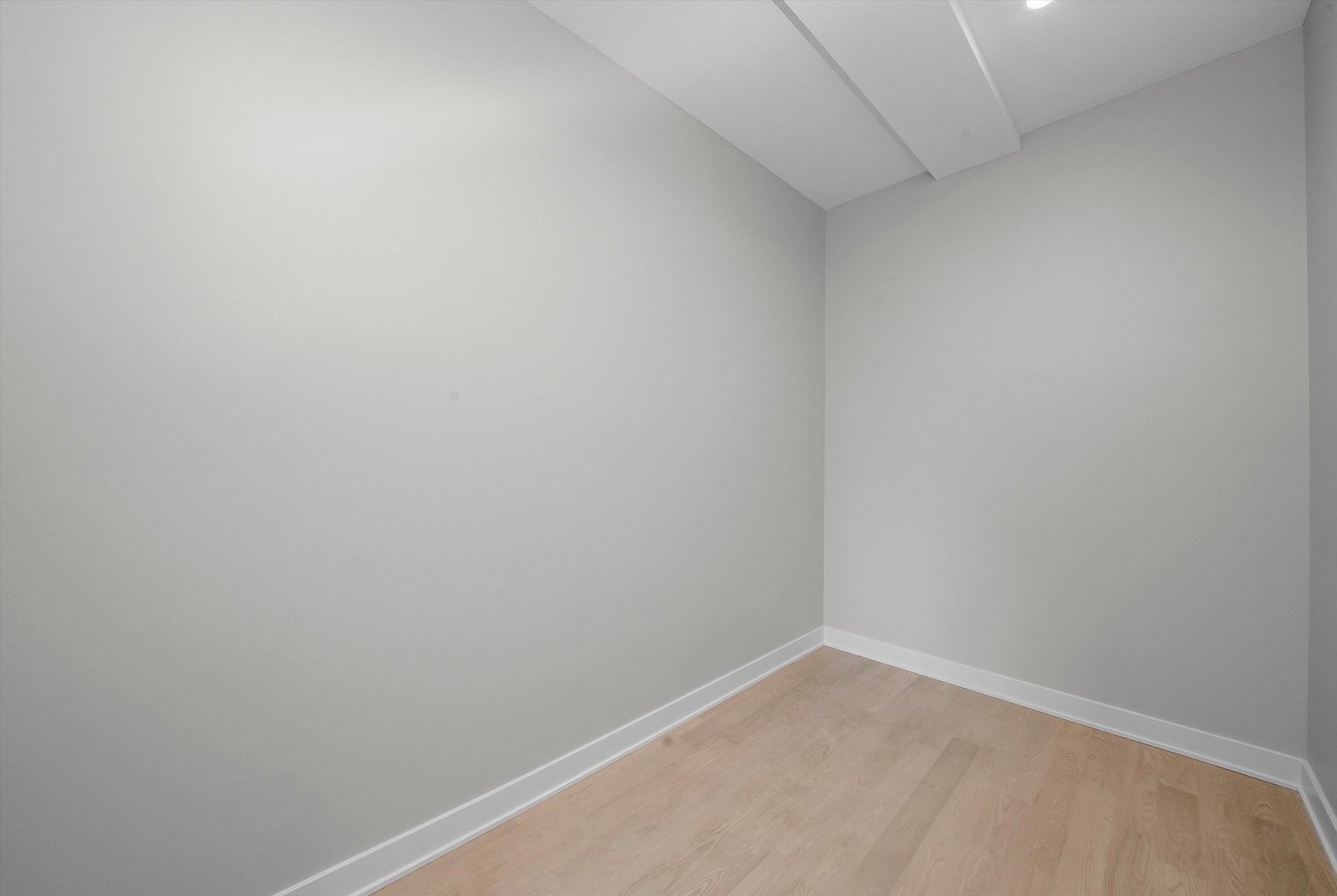 6246 North Pulaski Road, Unit 204 Chicago, IL 60646 - Photo 28 of 38 a view of an empty room