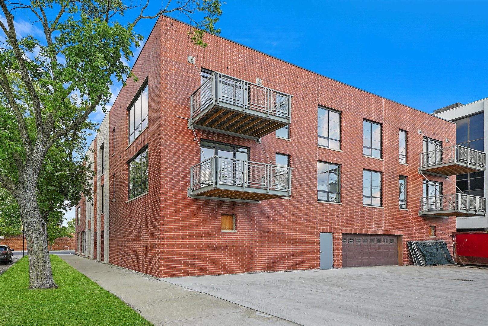 6246 North Pulaski Road, Unit 204 Chicago, IL 60646 - Photo 34 of 38 a front view of a building