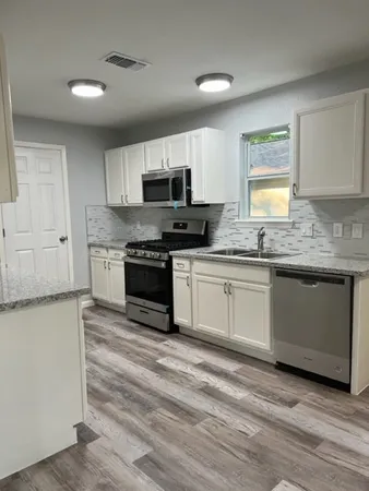 $1,550 | 710 Avenue J Place, Conroe, TX 77301