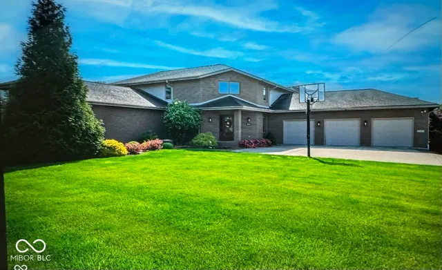 $1,400,000 | 9398 West Mirror Road, Columbus, IN 47201