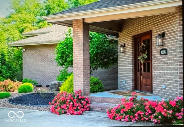 $1,400,000 | 9398 West Mirror Road, Columbus, IN 47201