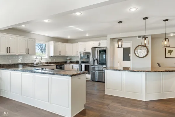 $1,365,000 | 9398 West Mirror Road, Columbus, IN 47201