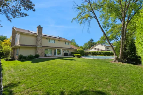 $995,000 | 2445 Vicki Lane, Northbrook, IL 60062