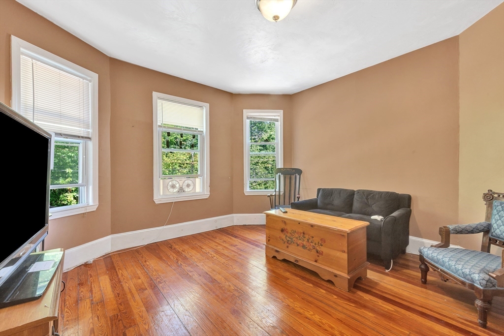 22 Fisher Avenue, Unit 3 Boston, MA 02120 - Photo 7 of 10