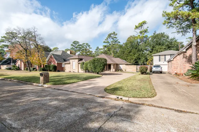 $349,000 | 7914 King Arthur Court, Spring, TX 77379