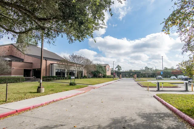 $349,000 | 7914 King Arthur Court, Spring, TX 77379