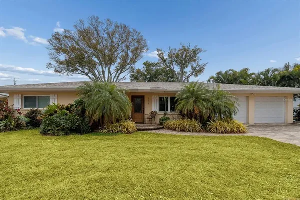 $625,000 | 2268 Indian Avenue, Belleair Bluffs, FL 33770