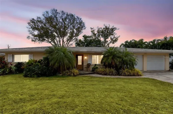 $610,000 | 2268 Indian Avenue, Belleair Bluffs, FL 33770