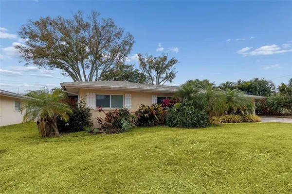 $610,000 | 2268 Indian Avenue, Belleair Bluffs, FL 33770