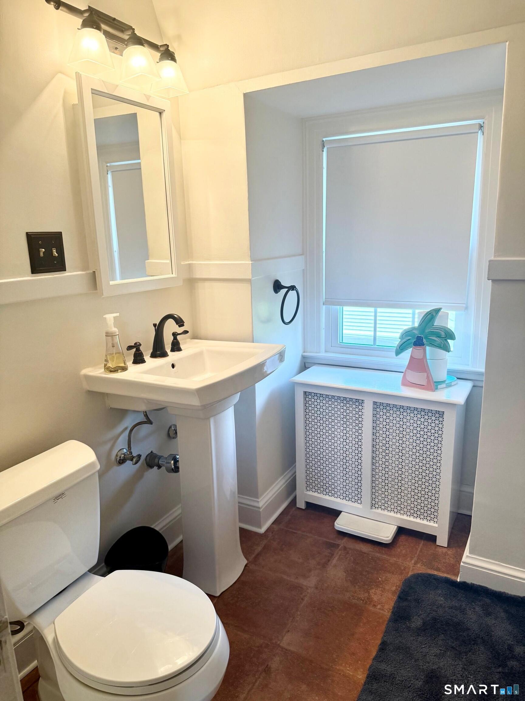 28 Colony Road West Hartford, CT 06117 - Photo 26 of 31 Gallery Image 26