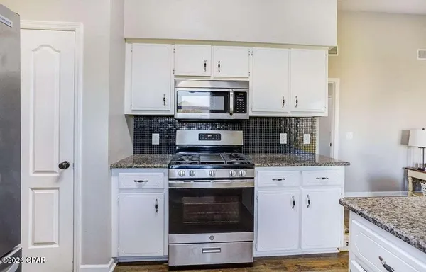 $2,300 | 8107 Heritage Woods Lane, Panama City, FL 32404