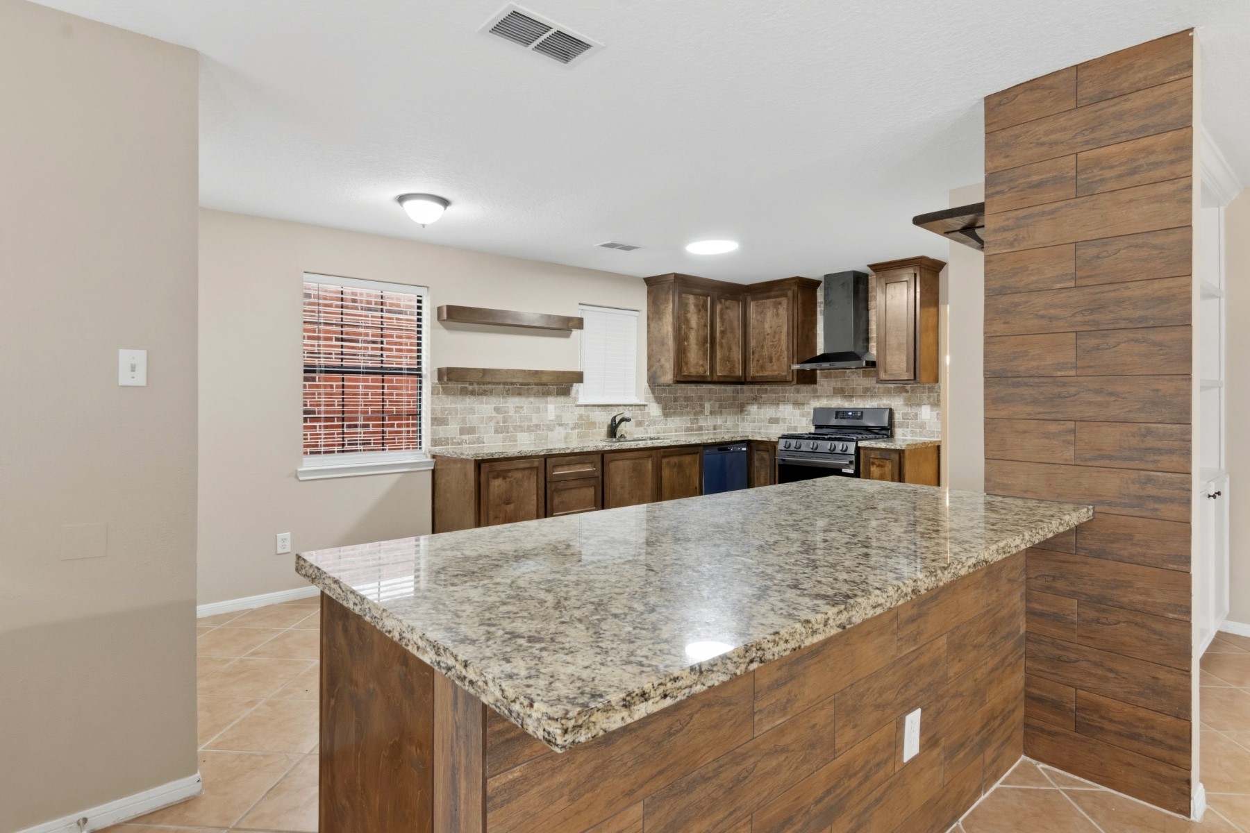 8606 Prima Street Houston, TX 77083 - Photo 10 of 24